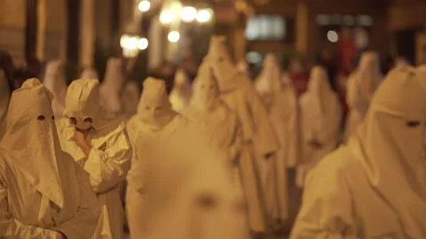 Religious procession in italy 動画素材 180992135