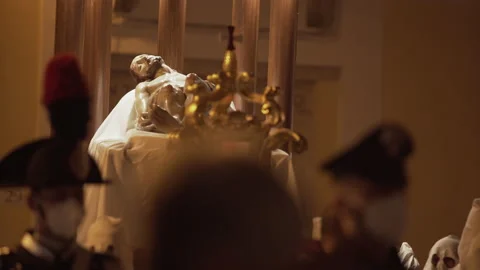 Religious procession in italy Video stock 181000098