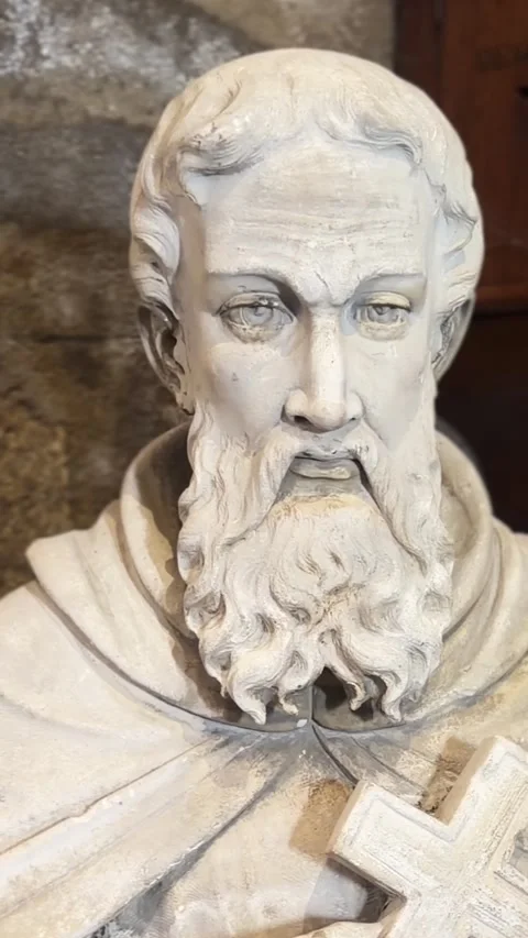 Religious Statue Head and Beard Close Up in vertical shot Видео 348196994