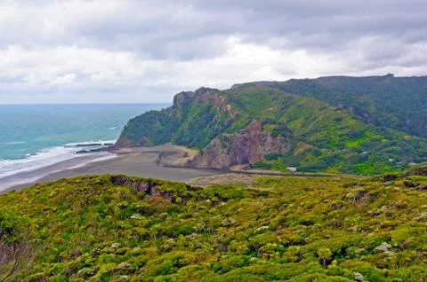 Remote coastal beach on  cloudy day Stockfoto's