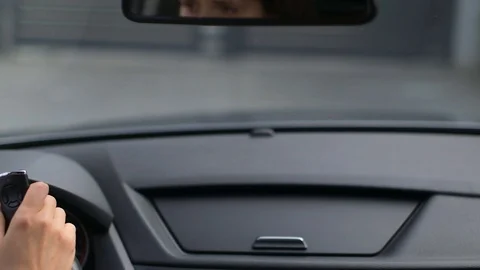 Remote control garage door open from car Vidéo 87091523