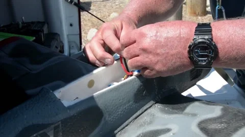 Remote-control-plane-taking-off.mp4 Vidéo 66655338