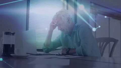 Remote IT manager receiving network alert and analyzing node overlay on laptop 스톡 동영상 314709560