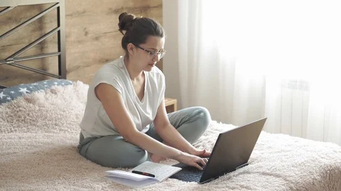 Remote work, training, work at home, femininity, technology, leisure Stock Footage 129196403