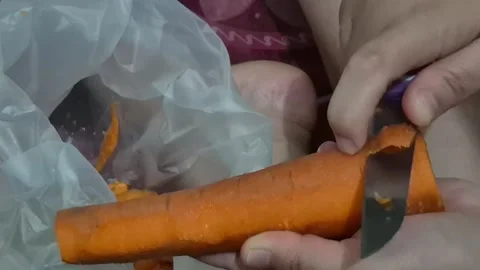 Remove carrot skin Stock Footage 330148793