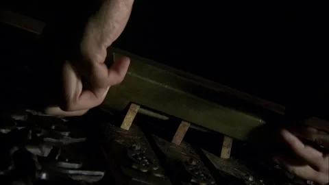 Remove the copper lock pried from the safe Stock Footage 261640183