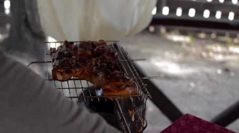 Remove the grill barbecue cooking Stock Footage 55544182