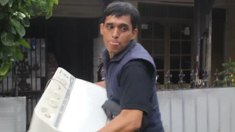 Removing things to a new house Stock Footage 244626623