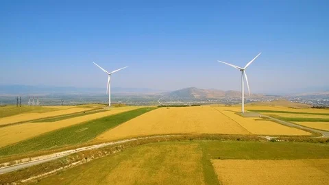 Renewable energy source in field Vidéo 94536197