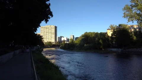 Reno Riverwalk Vídeos de archivo 98845989