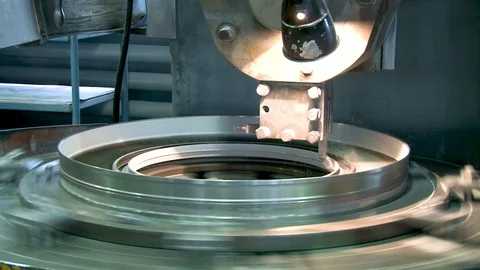 Repair of aircraft engine parts on programmable multifunctional milling machine. Video stock 114160914