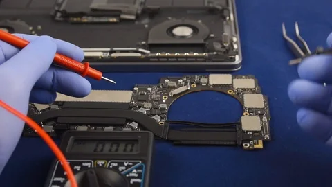 Repair a laptop Stock Footage 104894933