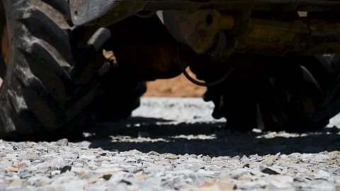 Repair of the old and construction of a new asphalt road Stockbeeldmateriaal 220031632
