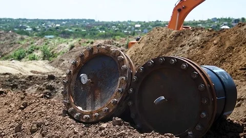 Repair of the old and construction of a new asphalt road Stock-Footage 220445695
