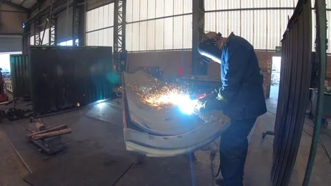 Repairs to earth moving scrapper 動画素材 246623687