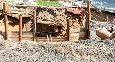 Replace water pipes, heating main repair and renovation Foto stock