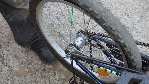 Replacement of rubber on the Bicycle wheel. Stock Footage 108452857