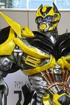 The Replica of Bumblebee robot statue 스톡 사진