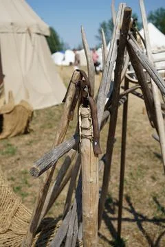 Replica primitive war weapons Foto stock