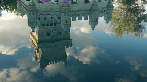 Reproduction Belém Tower, reflection in the water. Video stock 24918346