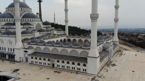 The republic mosque during its construction on Camlica hill in Istanbul,Turkey Stock Footage 128745580