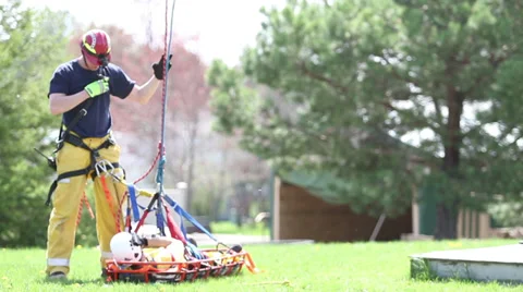 Rescue on the ground Video stock 39155316