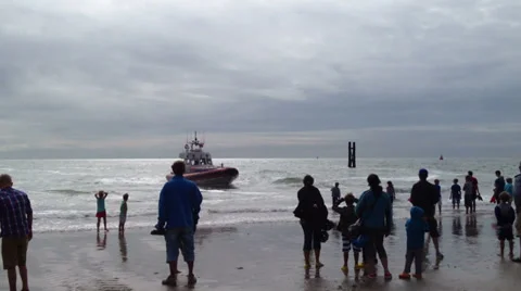 Rescue ship in 1080p Stock-Footage 36466421