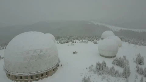 Research station in the mountains Vídeo Stock 148160695