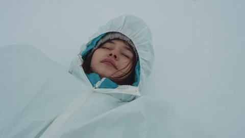 Researcher in winter. Cold environment depicts abandoned scientific station Video stock 342742254