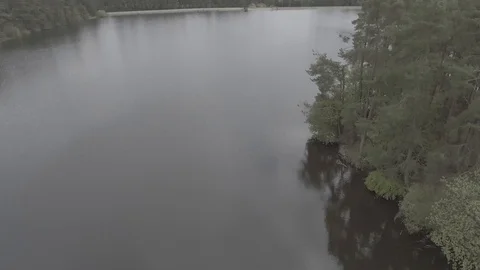 Resevoir Island aerial Crane reveal Stock Footage