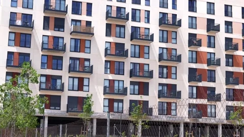 Residential apartment facade pattern in Valdebebas Madrid 스톡 동영상 334736696