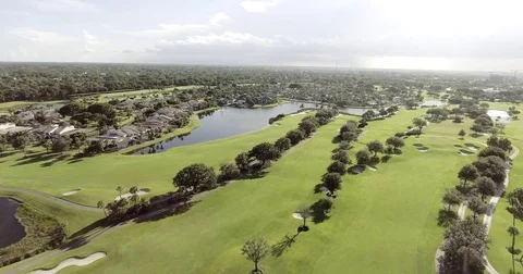 Residential Golf course Video stock 83943856