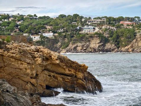 Residential Properties Situated On Cliffs Offering Breathtaking Ocean Vistas Stock Photos