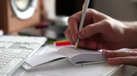 Resolutions for 2014 Stock Footage 34667885