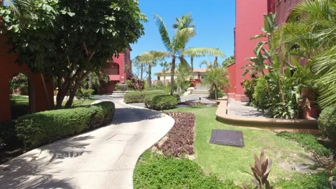 Resort path Stockbeeldmateriaal 166530777