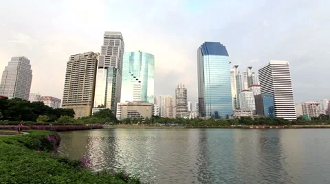 Rest in park cityscape Stock Footage 41795689