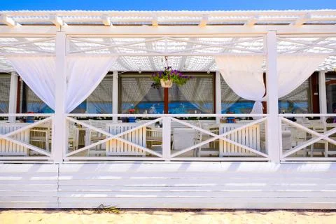 Restaurant on the beach 库存照片