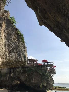 Restaurant on cliff Stockfoto's