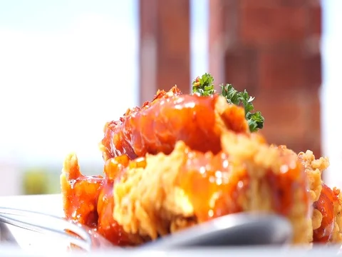 Restaurant food present Video stock 87777569