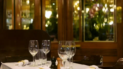 Restaurant free table Video stock 142538007