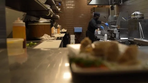 Restaurant kitchen 库存影片 125901305