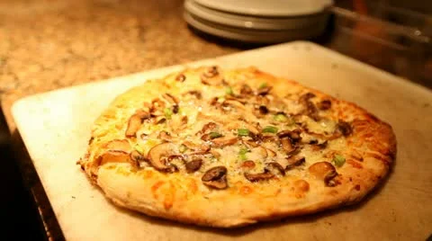 RESTAURANT, PIZZA CUTTING, CLOSE-UP Stock Footage 21961052