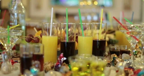 Restaurant. Table. Buffet. Drinks. Stockbeeldmateriaal 51448451