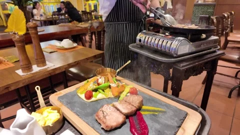 Restaurant Table with Prepared Dish and Vegetables in Da Nang Vídeo Stock 347670353