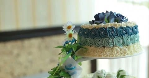 Restaurant. Wedding cake. Video stock 51448528
