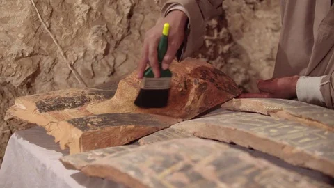 Restoration  動画素材 83728636