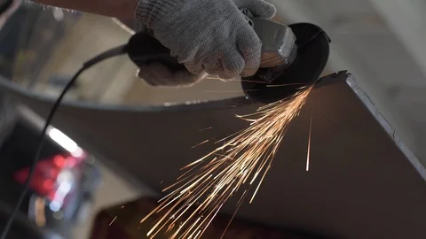 Resurfacing parts of the car in the workshop Video stock 129285487