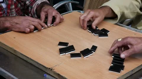 Retired persons senior citizens play Domino time lapse Vidéo 10794053
