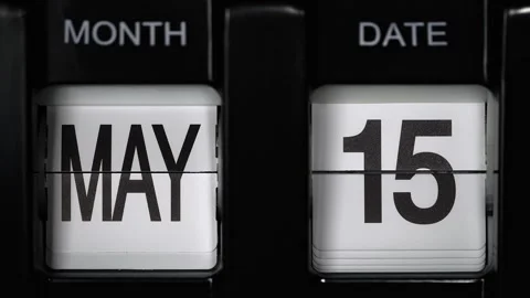 Retro flip calendar with date change fifteenth May to sixteenth May. close up. Stock-Footage 267376746
