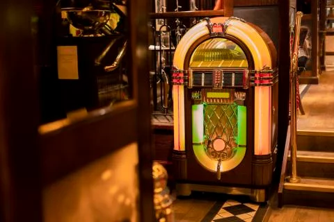 Retro JukeBox in a Restaurant Stockfoto's